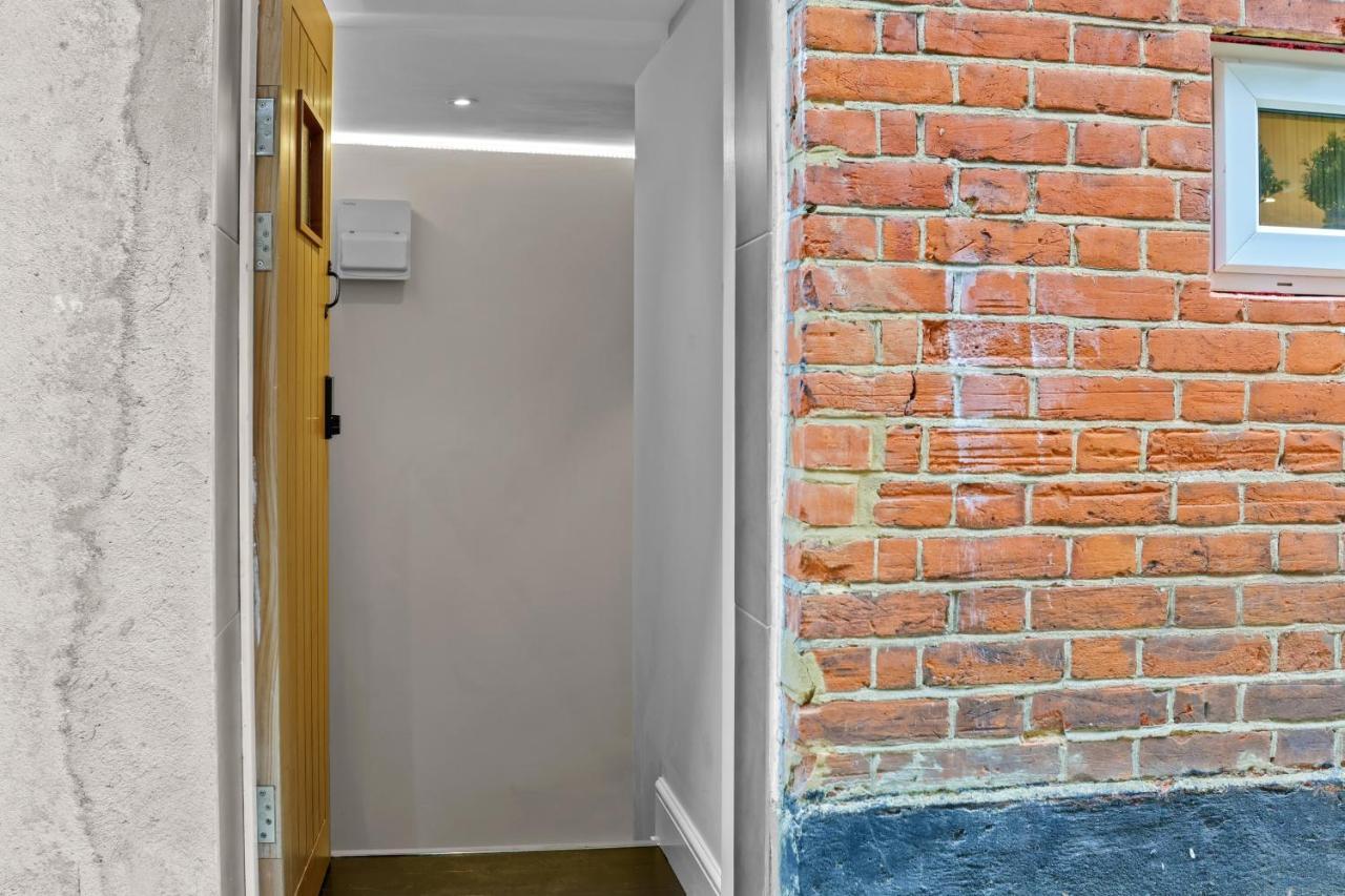 Modern Studio Flat Londen Buitenkant foto